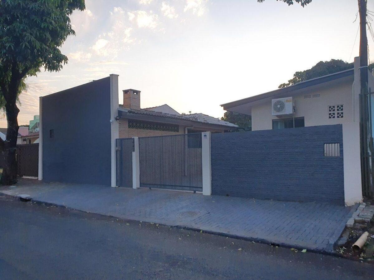 Espaço aconchegante bem localizado e prático Foz do Iguaçu Exterior foto
